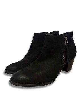 Vionic Sterling Black Ankle Boots Womens 8.5 Suede Leather Zip Tassel Block Heel